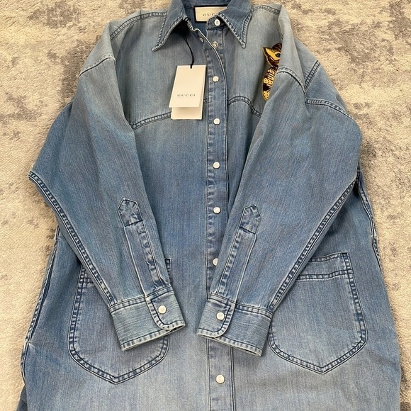 NWT Gucci Bleached Denim Snap Front Dress with 3D Cat Brooch Long Sleeve Sz 36 - Picture 16 of 17